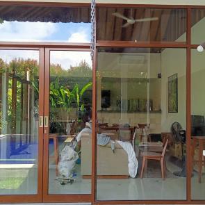 Pintu sliding aluminium Bali